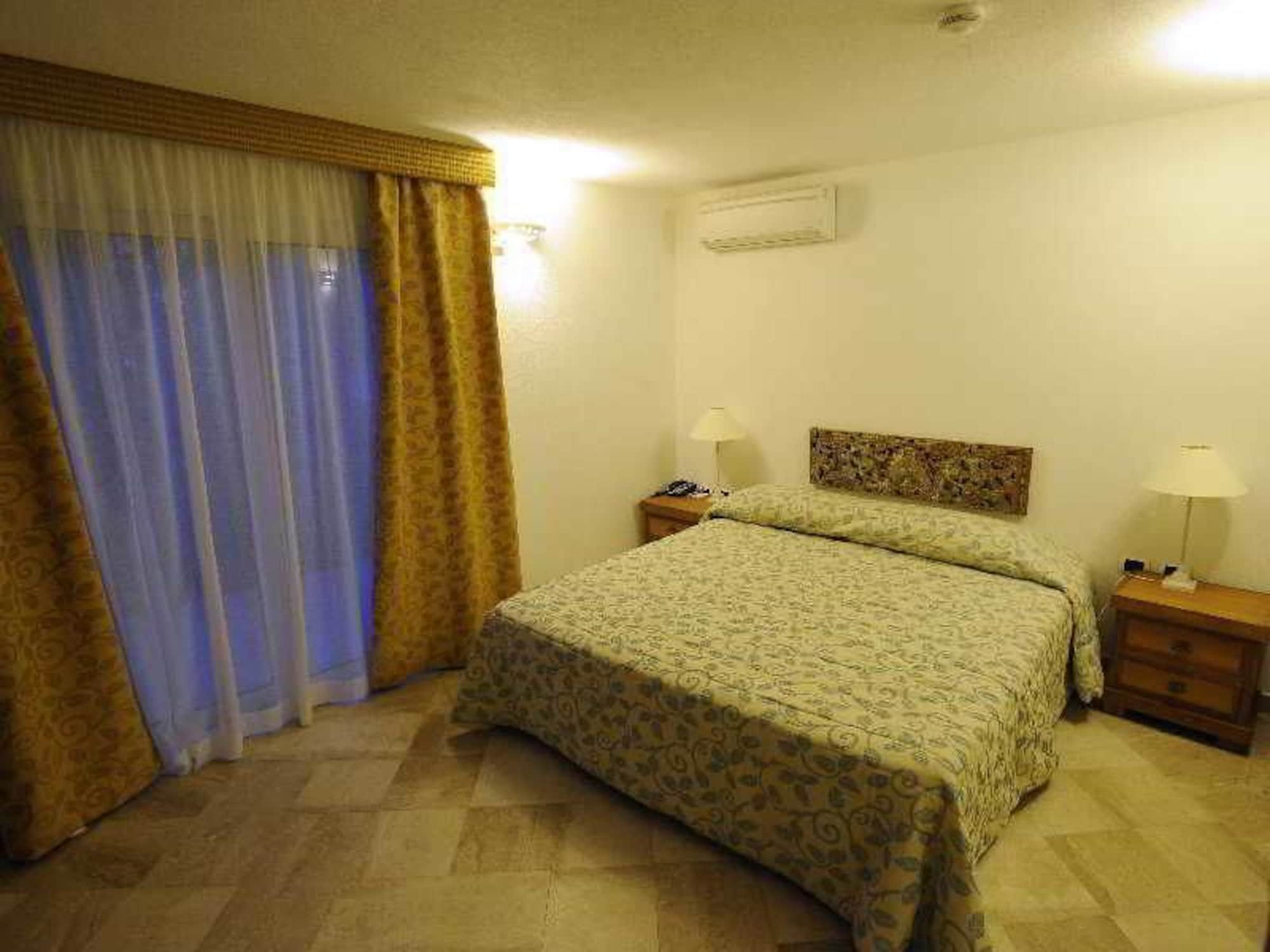Residence Living Poltu Quatu Arzachena Kültér fotó