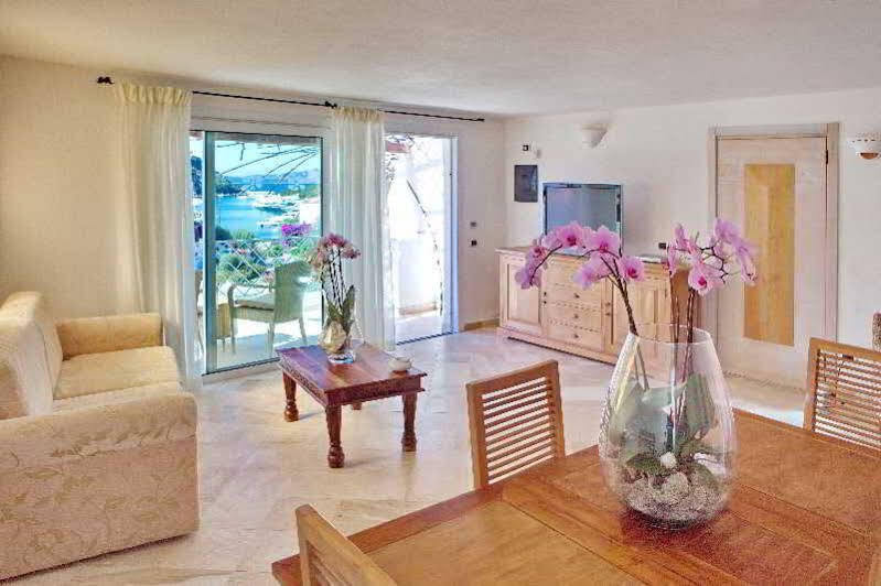 Residence Living Poltu Quatu Arzachena Kültér fotó